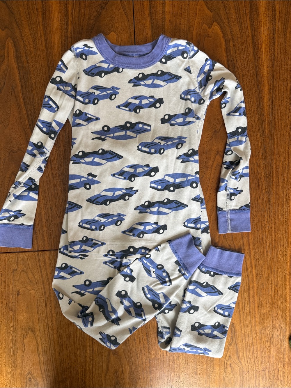 Hanna Andersson pajamas size 6/7 blue cars